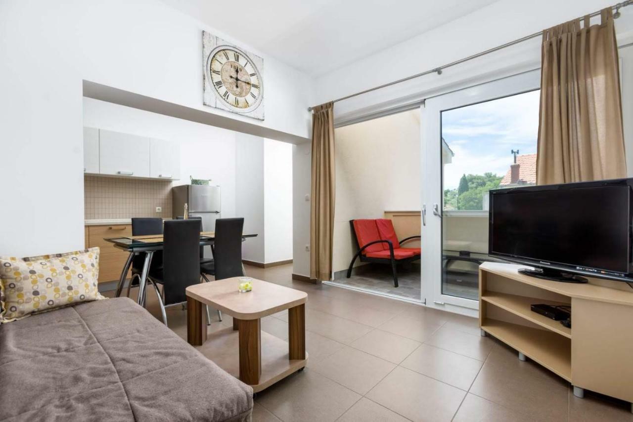 Apartmani Vinko Tribunj-Sovlje Tribalj Esterno foto